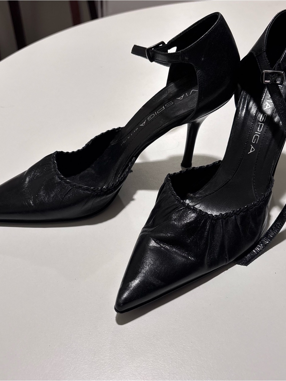 VÍA SPIGA Black Pointed Ankle Strap Italian Genuine Leather Stiletto Heels Sz 8M